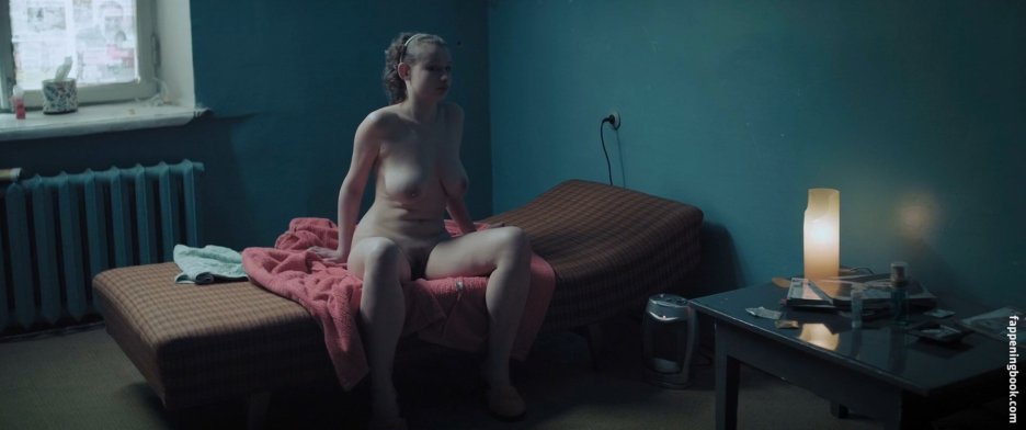 Анастасия Мельникова ню